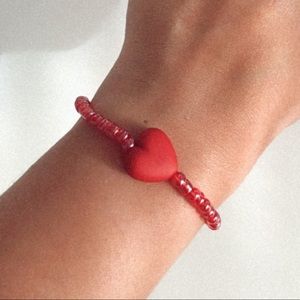 ❤️ Red Heart Glass Beads Bracelet
